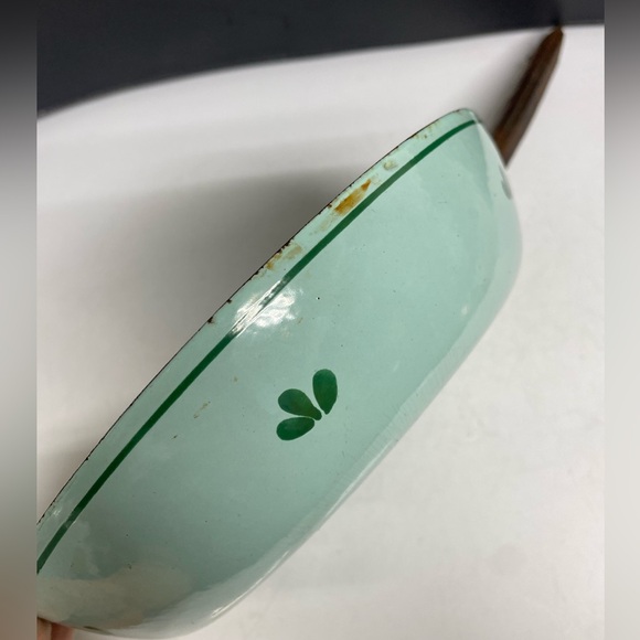 Dru Holland Seafoam Blue Enamel Cast Iron Pan - Picture 8 of 17